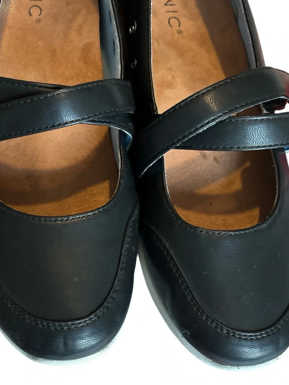 Vionic Cala Black Leather Mary Jane Comfort Flats  Sneakers by Vionic